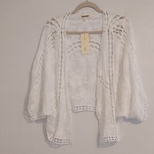 White Lace Open-Front cape,elegant